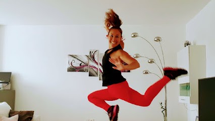 Coach Sportif Emilie Saysithideth à domicile & soins lahochi, Entraineur Personnel à Breuillet