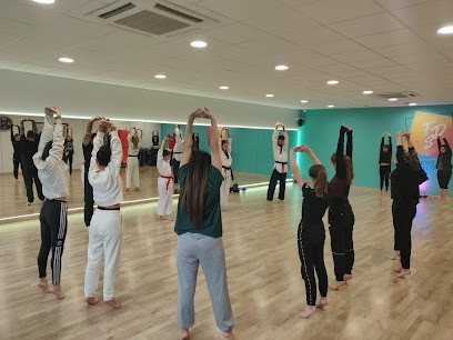 LOMA SPORT Coaching Sportif, Entraineur Personnel à Saint-Jean-Bonnefonds